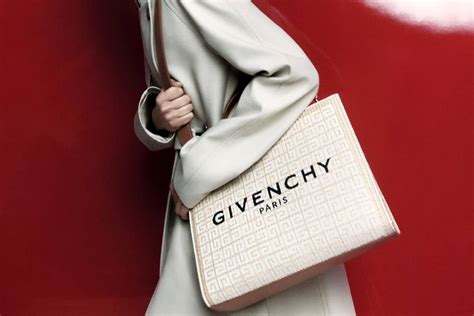 Storia del Brand Givenchy • Cumini Magazine